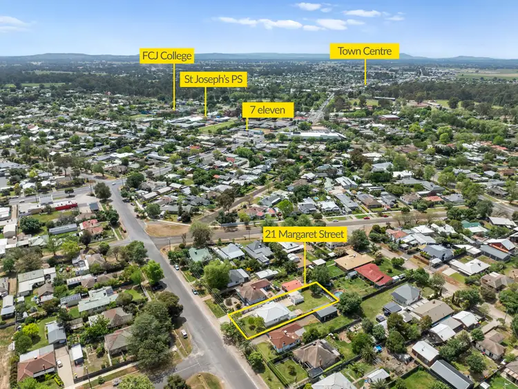Second view of Homely house listing, 21 Margaret Street, Benalla VIC 3672