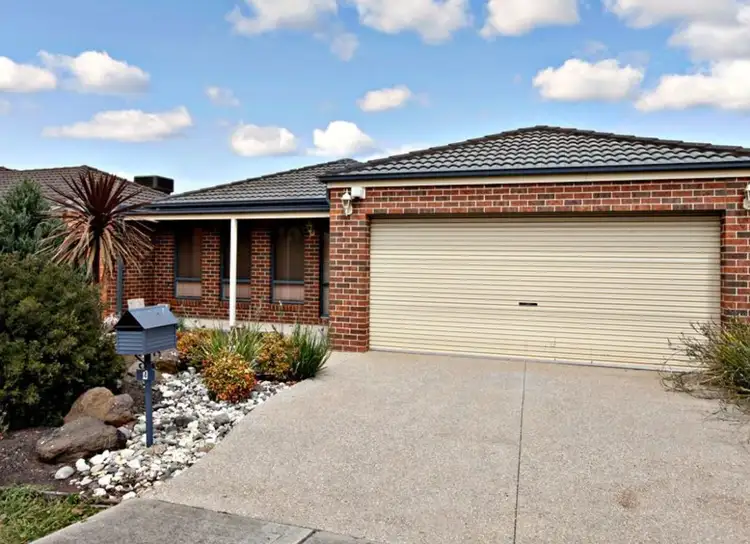 4 Maculata Place, Manor Lakes VIC 3024