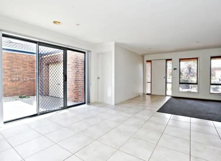 Fifth view of Homely house listing, 4 Maculata Place, Manor Lakes VIC 3024