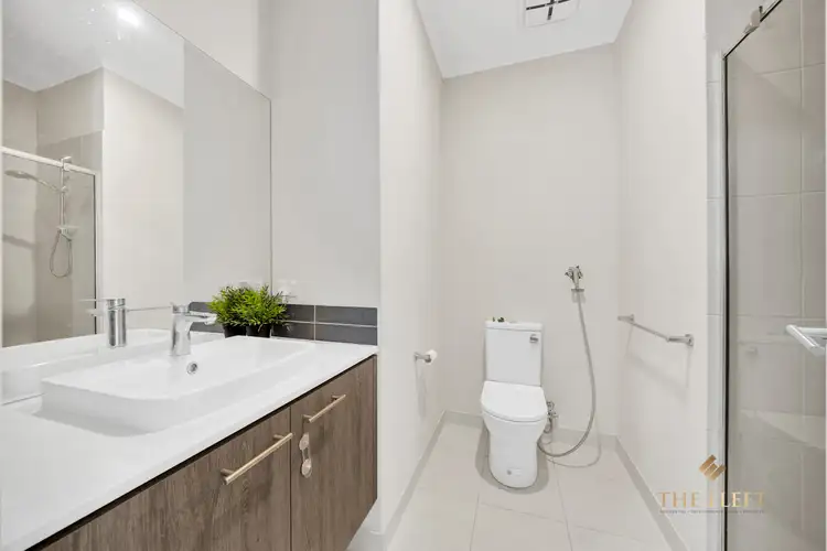 Fifth view of Homely house listing, 18 Bridport Circuit, Tarneit VIC 3029