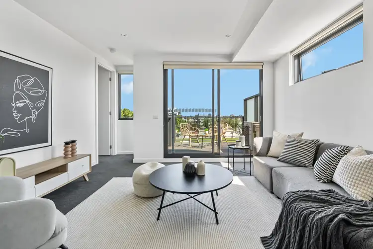 122 Maribyrnong Road