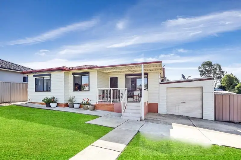 Main view of Homely house listing, 3 Snowdon Crescent, Smithfield NSW 2164