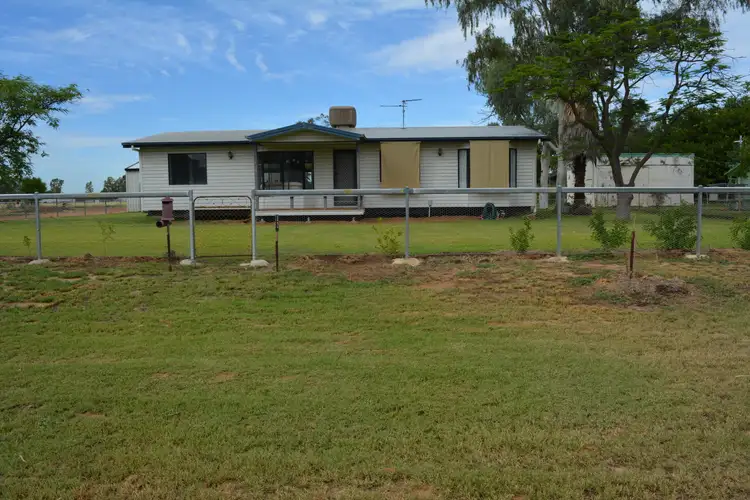 32 Garden Street, Blackall QLD 4472