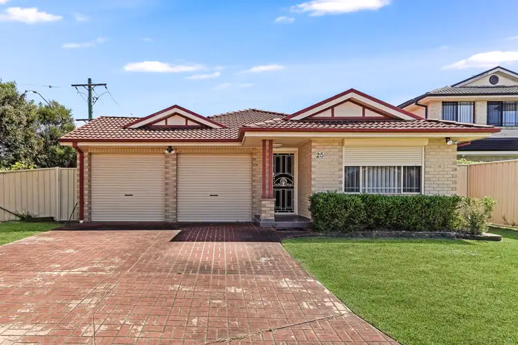 25 Siena Close, Prestons NSW 2170