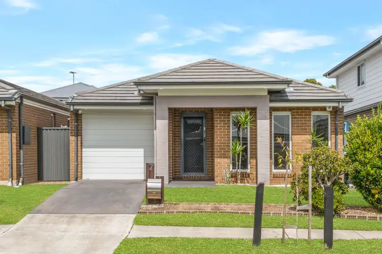 7 Islington Street, Denham Court NSW 2565