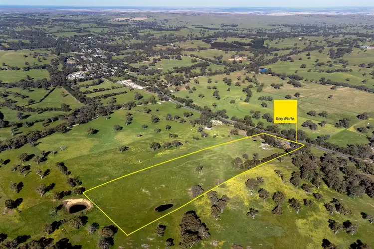 1913 Torrens Valley Road