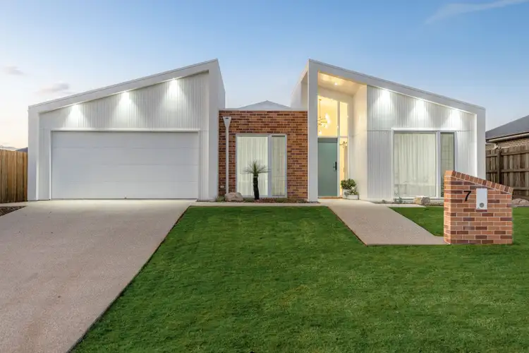 7 Grenda Street, Kearneys Spring QLD 4350