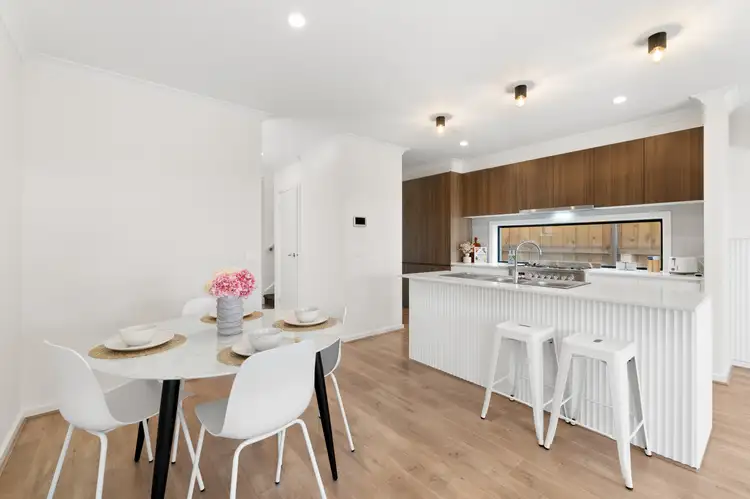 Sixth view of Homely house listing, 25 Violet Vista, South Morang VIC 3752