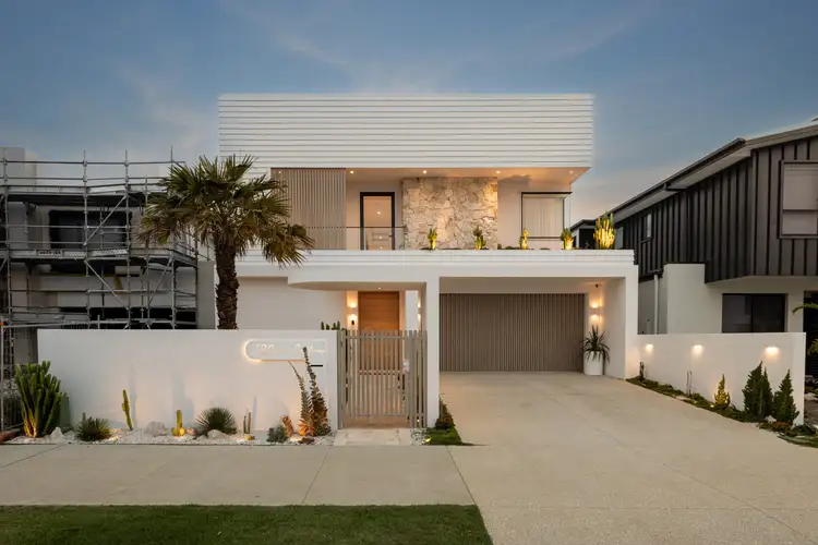 130 Coolum Parade, Newport QLD 4020