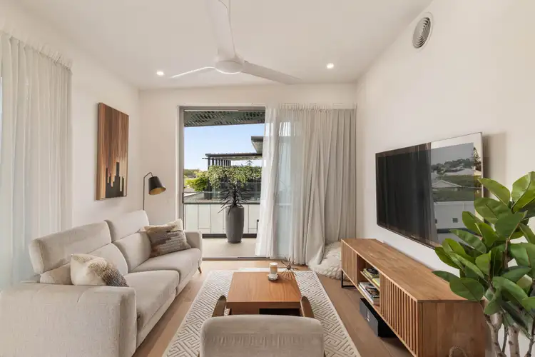 Fourth view of Homely apartment listing, 10/118 Racecourse Road, Ascot QLD 4007