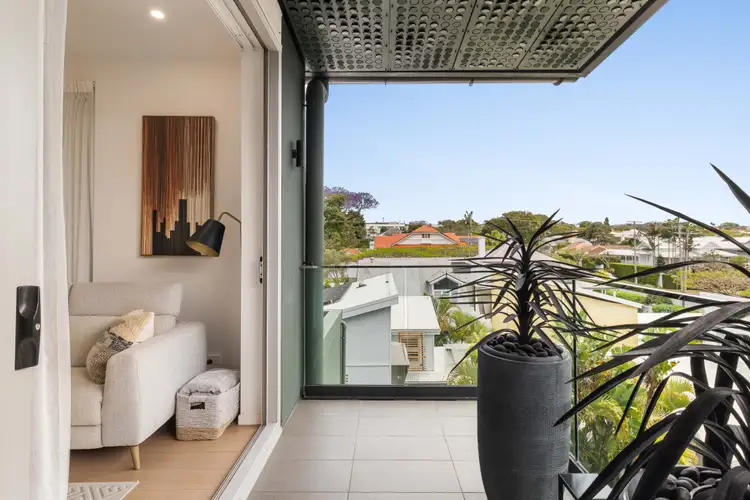 Fifth view of Homely apartment listing, 10/118 Racecourse Road, Ascot QLD 4007