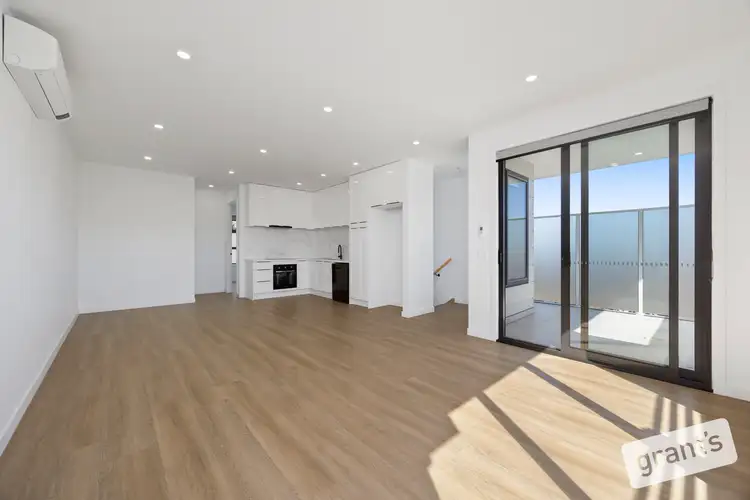 Second view of Homely house listing, 5/12 Springwood Avenue, Narre Warren VIC 3805