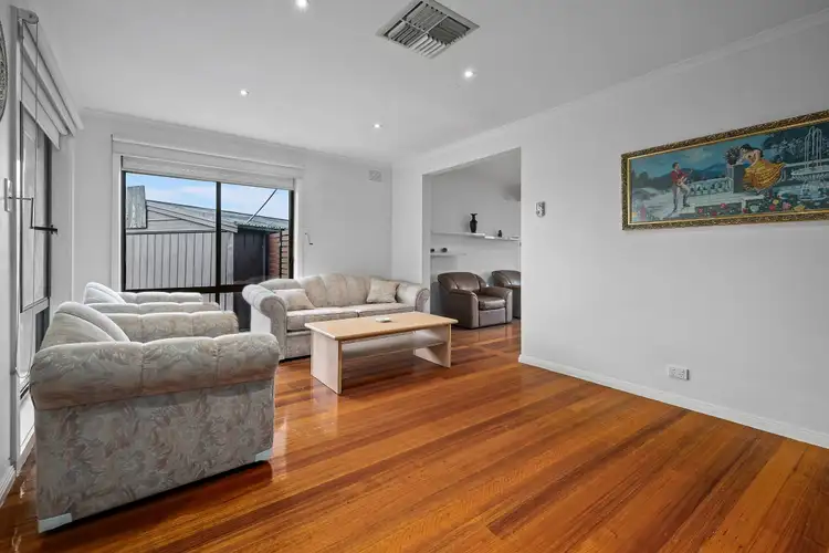 Second view of Homely house listing, 5 Tyson Court, Lalor VIC 3075