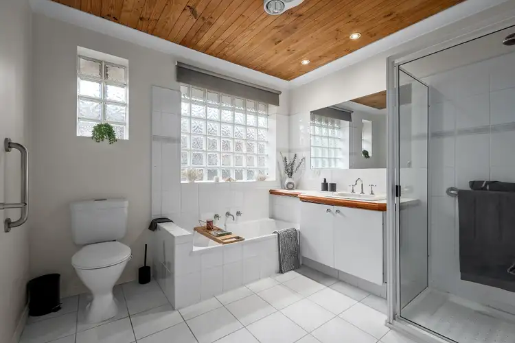 Fifth view of Homely house listing, 5 Tyson Court, Lalor VIC 3075