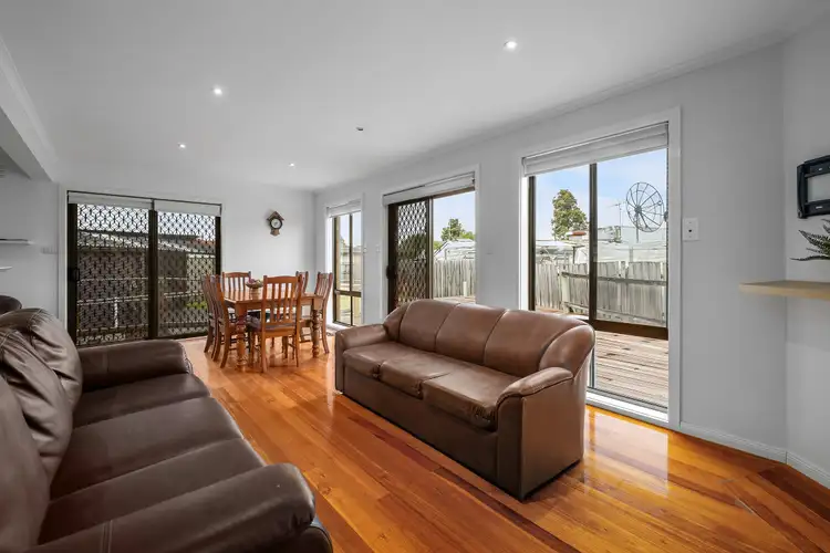 Sixth view of Homely house listing, 5 Tyson Court, Lalor VIC 3075