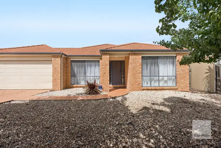 21 York Close, Taylors Hill VIC 3037