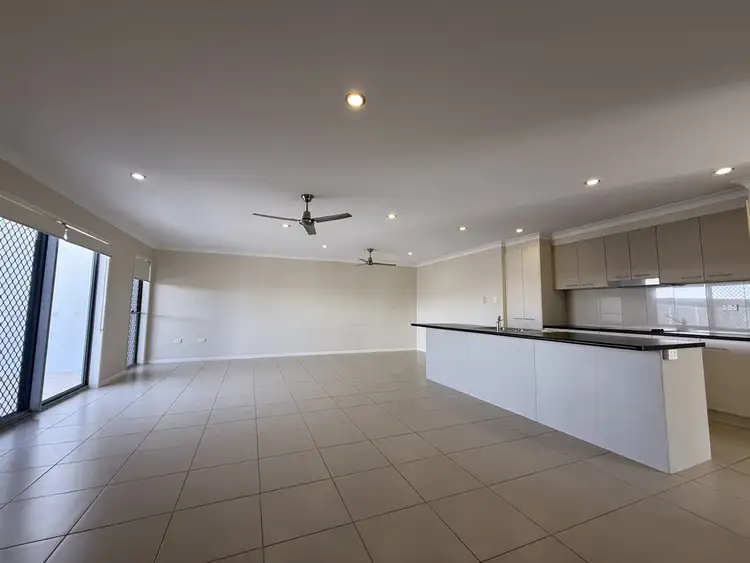 Fifth view of Homely semi-detached listing, 2/22 Tobias Avenue, Burdell QLD 4818