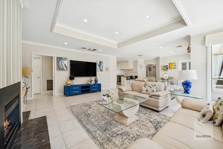 Fifth view of Homely house listing, 10 Lawson Court, Taylors Lakes VIC 3038