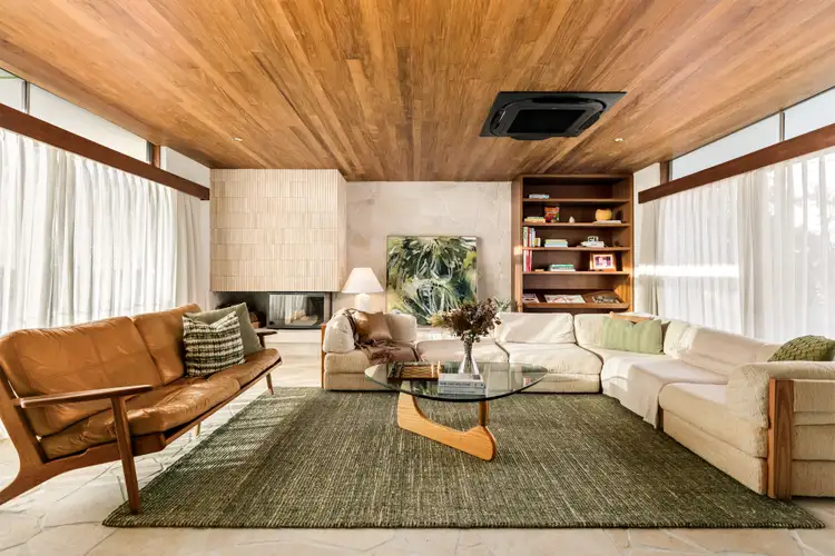 12 Finch Street, Stafford Heights QLD 4053