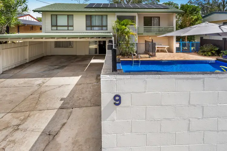9 Burloo Crescent, Ferny Hills QLD 4055