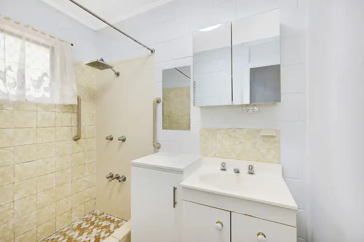 Sixth view of Homely semi-detached listing, 24 Joyce Street, Kirwan QLD 4817