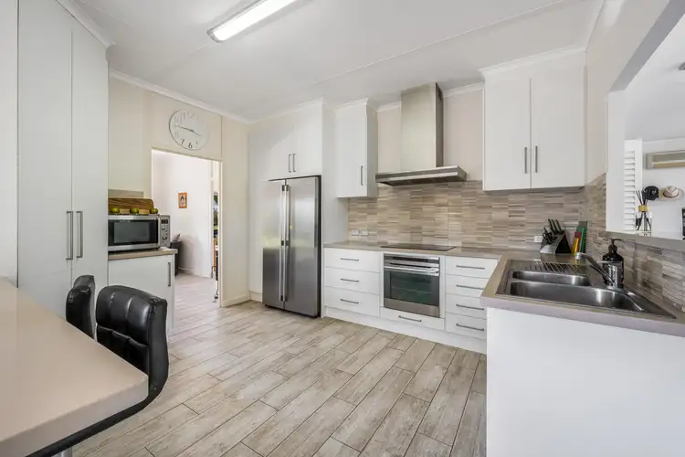 Fifth view of Homely house listing, 4 Valley View Drive, Naracoorte SA 5271