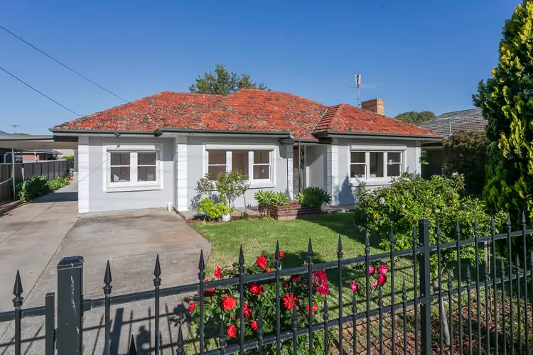 23 Olveston Avenue, Beverley SA 5009