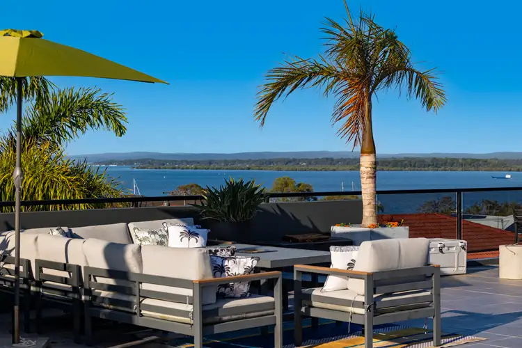 9 Wilohurst Drive, Redland Bay QLD 4165