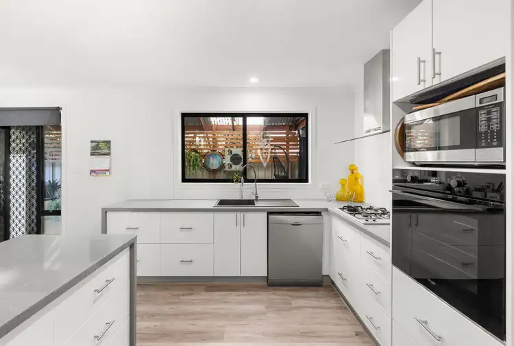 Fourth view of Homely house listing, 5 Diggers Place, Caroline Springs VIC 3023