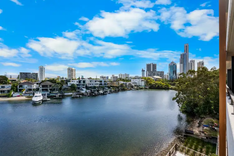 30/18 Remembrance Drive, Surfers Paradise QLD 4217