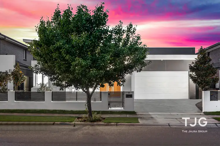 13 Peperino Street (Gables)