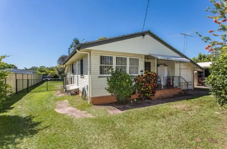 54 School Road, Kallangur QLD 4503