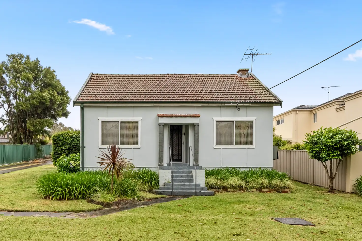 Main view of Homely house listing, 21 Glencoe Street, Sutherland NSW 2232