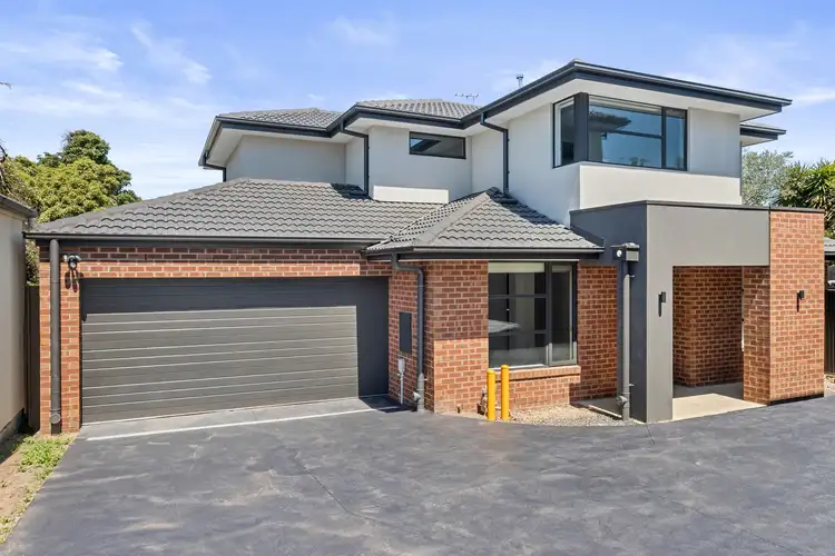 42B Fortuna Ave, Croydon VIC 3136