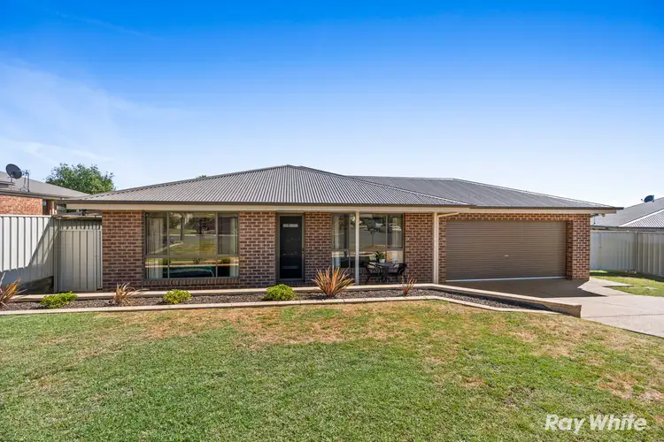 16 Pinnacle Place, Estella NSW 2650