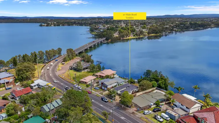 10 Main Road, Toukley NSW 2263