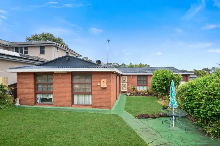 7 Burrendong Road, Leumeah NSW 2560