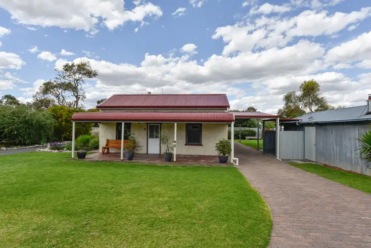 15 McIntyre Street, Keith SA 5267