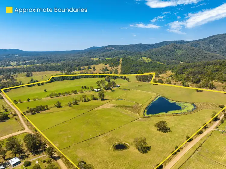 389 Careys Road, Hillville NSW 2430