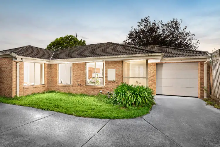 2/13 Jaguar Drive, Clayton VIC 3168