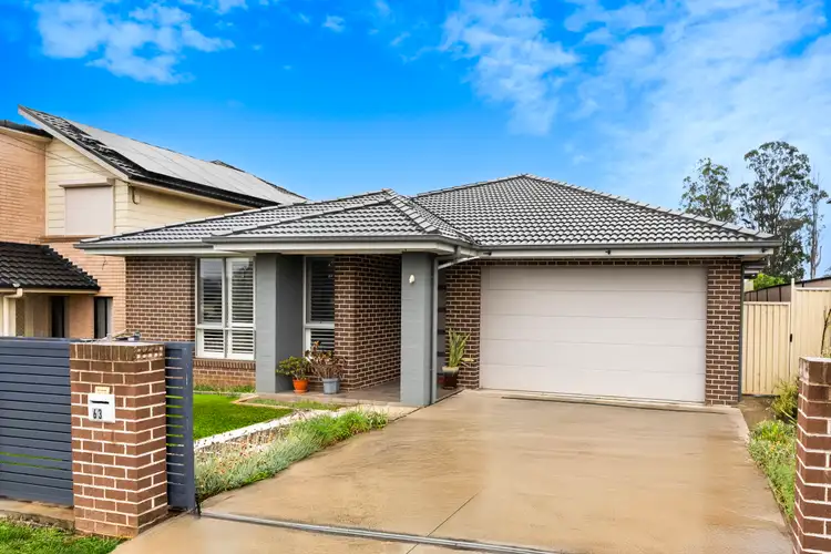 63 De Meyrick Avenue