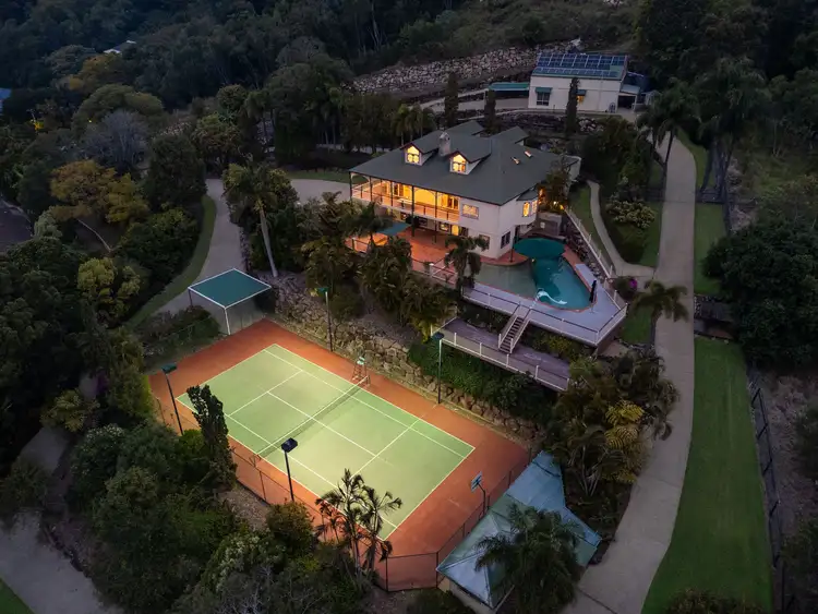 23-25 Bahrview Drive