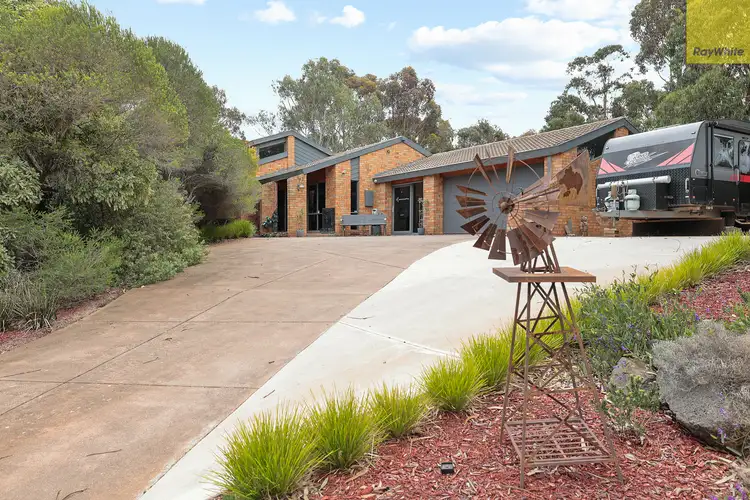 5 Bushby Court, Darley VIC 3340