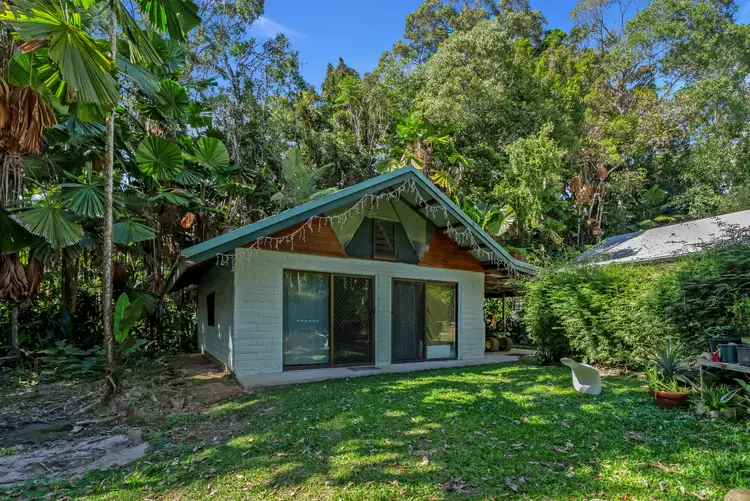 8C Gregory Terrace, Kuranda QLD 4881