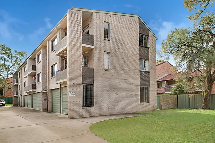 1/23 Santley Crescent, Kingswood NSW 2747