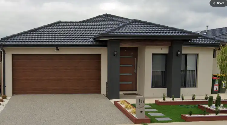 38 Denbigh Loop, Mickleham VIC 3064