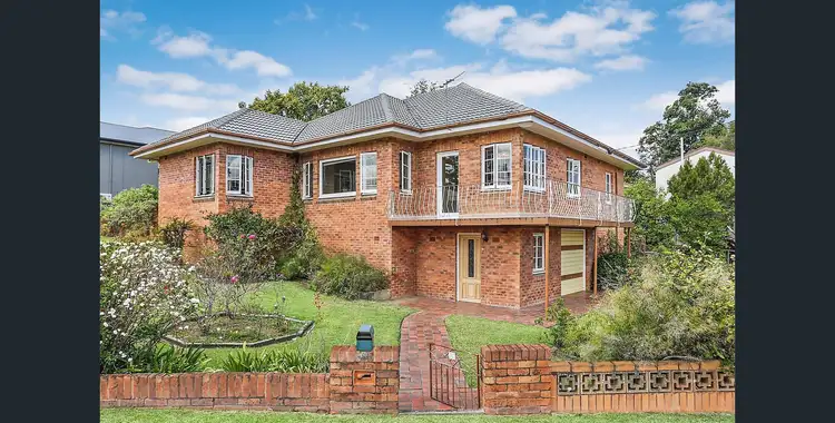 42 Brisbane Corso, Fairfield QLD 4103