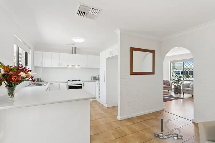 17A Saunders Street, Como WA 6152