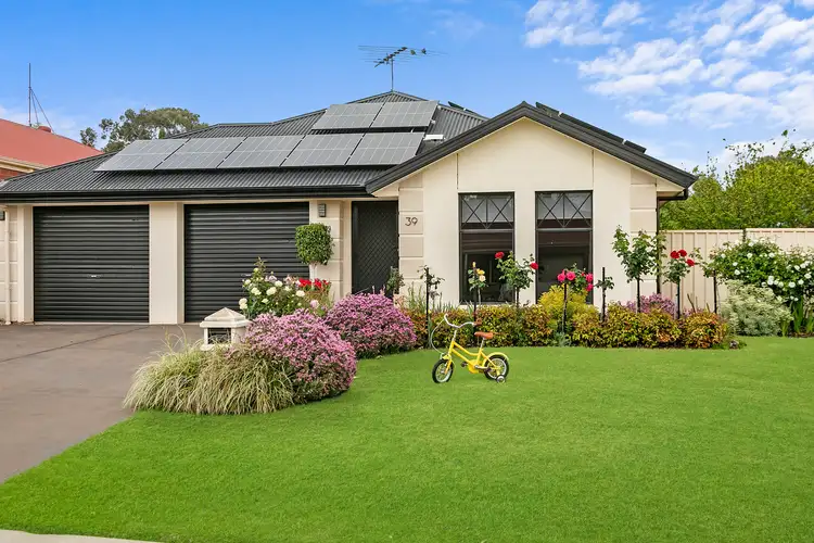 39 Palamountain Drive