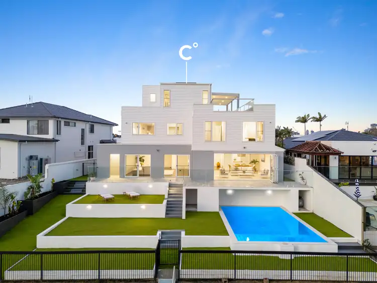 32 Tosti Street, Sorrento QLD 4217